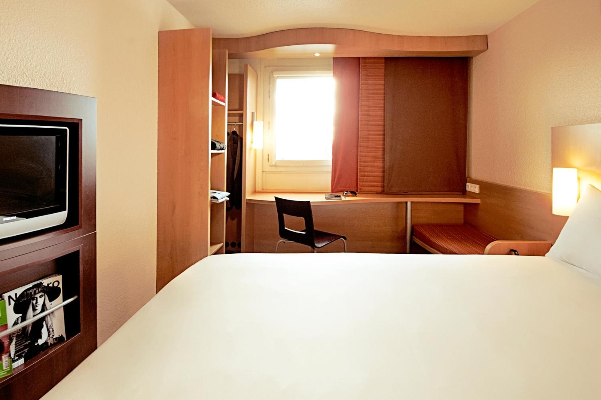 Ibis Poitiers Sud Quarto foto