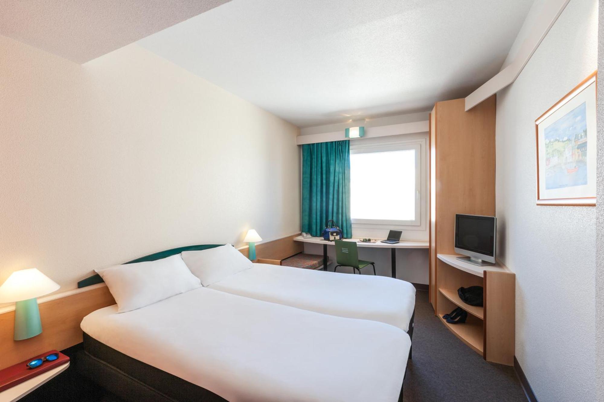 Ibis Poitiers Sud Quarto foto