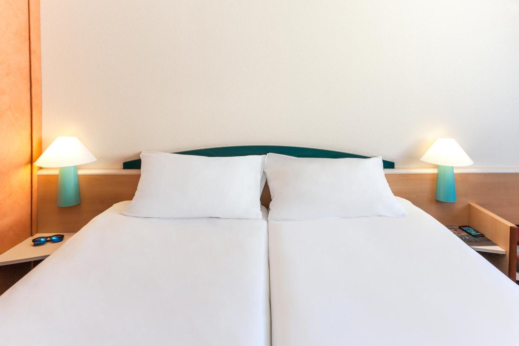 Ibis Poitiers Sud Quarto foto