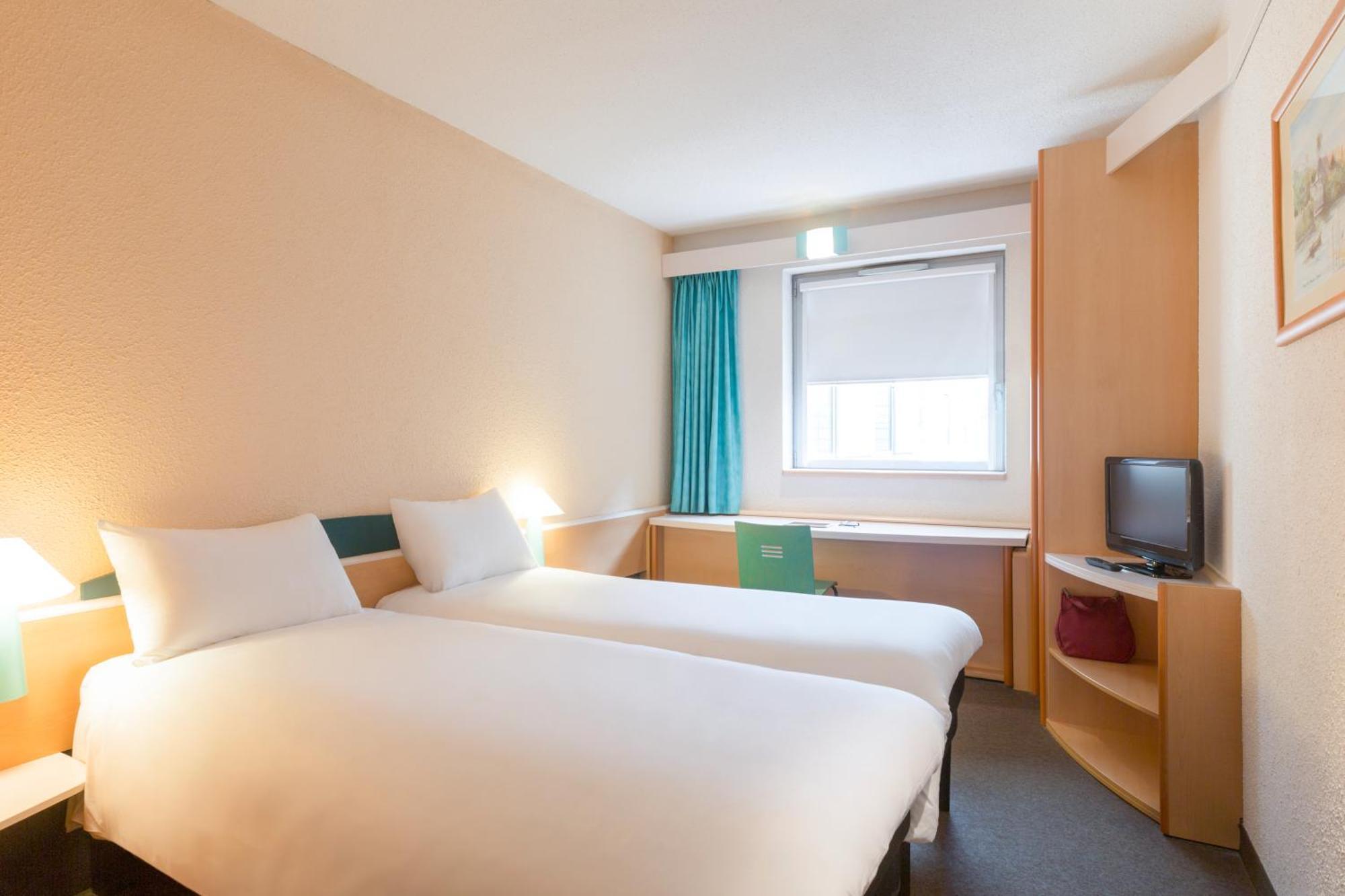 Ibis Poitiers Sud Quarto foto